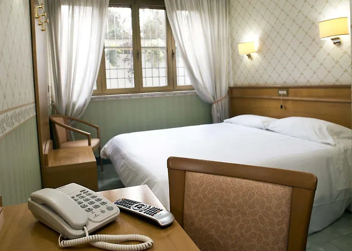 Kolping Casa Domitilla Отель 3*